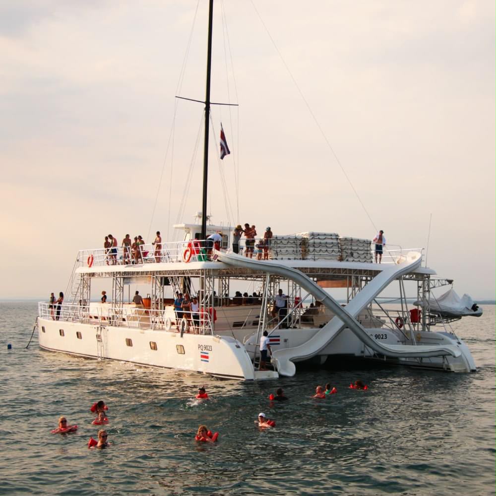Catamaran in Costa Rica 2